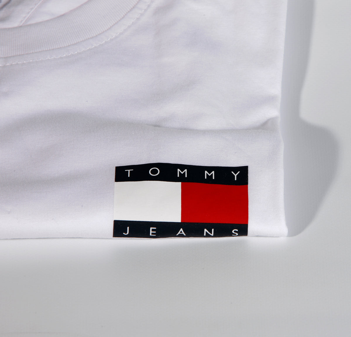 TOMMY HILFIGER T-Shirts Kurzarm Baumwolle TOMMY JEANS DM0DM20740 YBR Weiß