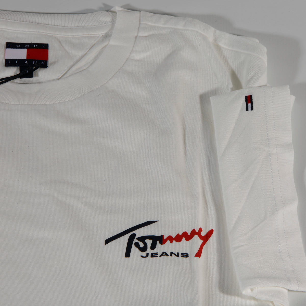 TOMMY HILFIGER T-Shirts Kurzarm Baumwolle TOMMY JEANS DM0DM22538 YBL Cremefarben