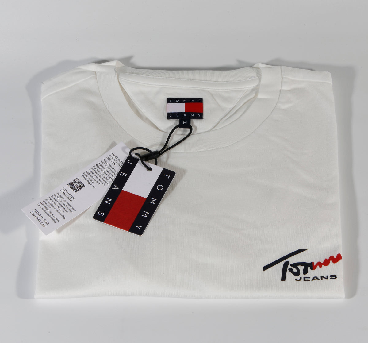 TOMMY HILFIGER T-Shirts Kurzarm Baumwolle TOMMY JEANS DM0DM22538 YBL Cremefarben