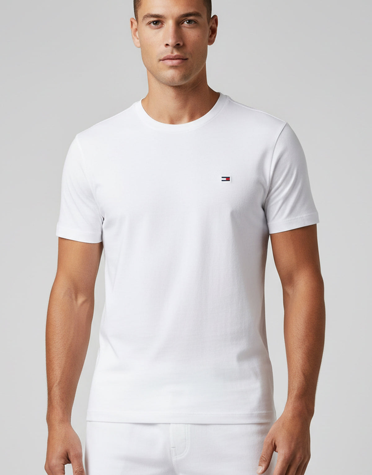 TOMMY HILFIGER Rundhals T-Shirts Kurzarm 100 % Baumwolle UM0UM03379-05E 3er Pack